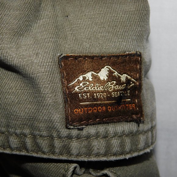 Eddie Bauer Mens 36 Khaki Green Cotton Cargo Shorts - Picture 6 of 13